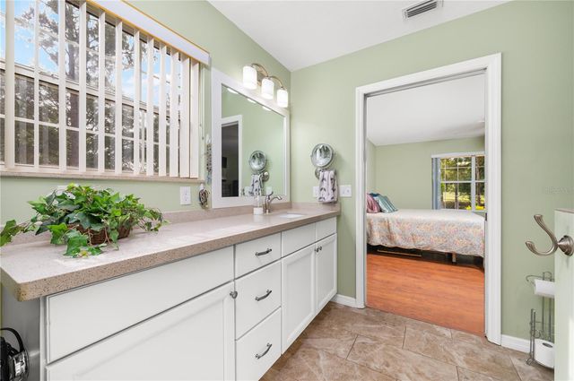 8822 NW 170TH STREET, Alachua, FL 32615