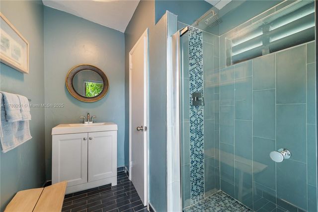 4545 Nautilus Ct, Miami Beach, FL 33140