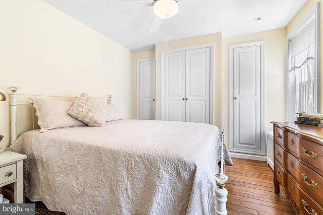 8615 EVERGREEN PL, Philadelphia, PA 19118
