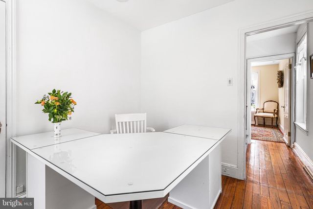 8615 EVERGREEN PL, Philadelphia, PA 19118