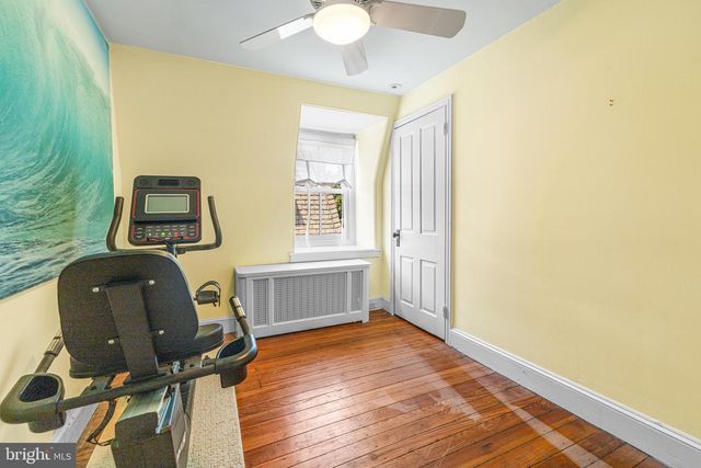 8615 EVERGREEN PL, Philadelphia, PA 19118