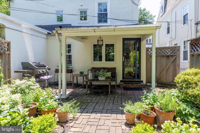 8615 EVERGREEN PL, Philadelphia, PA 19118