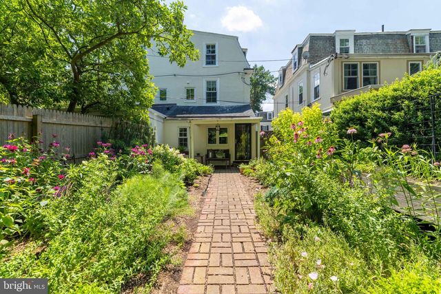 8615 EVERGREEN PL, Philadelphia, PA 19118