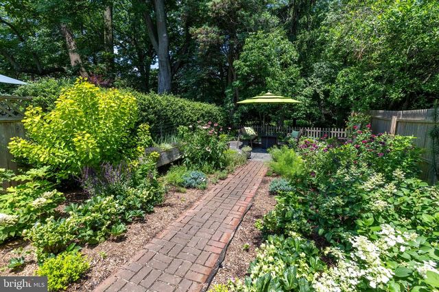 8615 EVERGREEN PL, Philadelphia, PA 19118