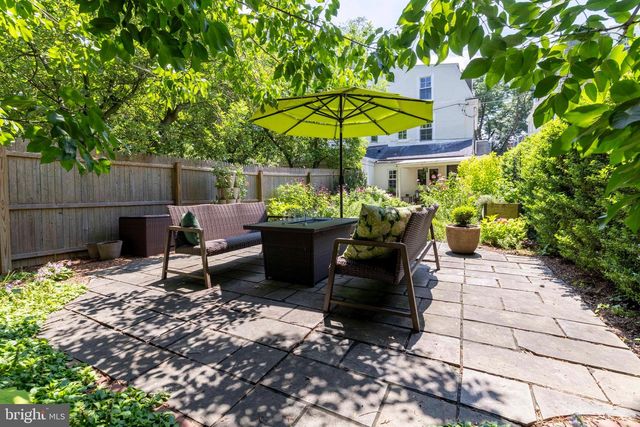 8615 EVERGREEN PL, Philadelphia, PA 19118