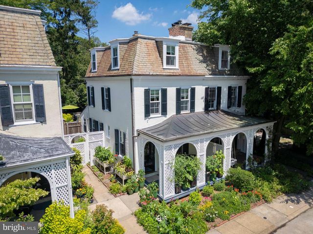 8615 EVERGREEN PL, Philadelphia, PA 19118