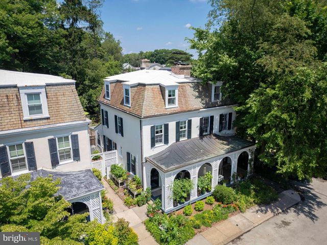 8615 EVERGREEN PL, Philadelphia, PA 19118