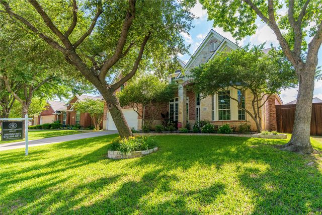 905 Water Oak Drive, Grapevine, TX 76051