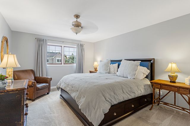 27W214 Heather Lane, Winfield, IL 60190