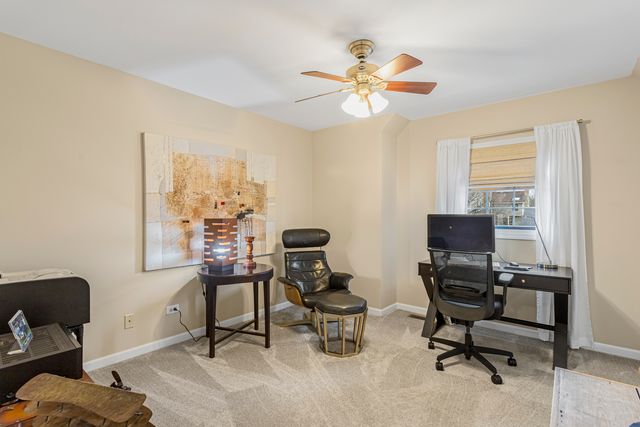 27W214 Heather Lane, Winfield, IL 60190