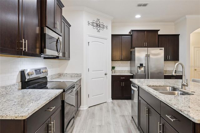 9462 KOMIKA LANE, Winter Garden, FL 34787
