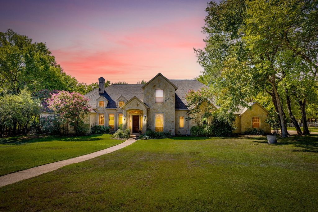 392 Creek Bend Drive, Aledo, TX 76008 — exterior