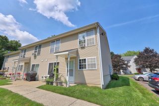 92 Hamden Avenue APT 7, Waterbury, CT 06704