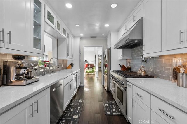 5481 Ocean View Boulevard, La Canada Flintridge, CA 91011