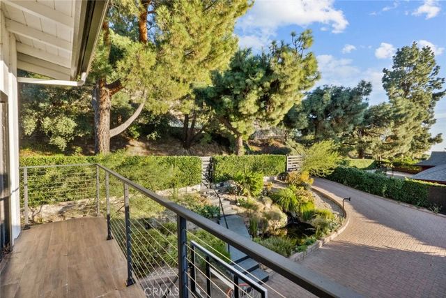 5481 Ocean View Boulevard, La Canada Flintridge, CA 91011