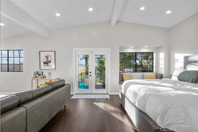 5481 Ocean View Boulevard, La Canada Flintridge, CA 91011