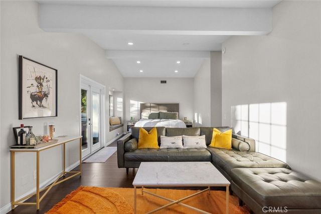 5481 Ocean View Boulevard, La Canada Flintridge, CA 91011