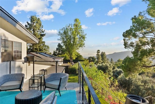 5481 Ocean View Boulevard, La Canada Flintridge, CA 91011