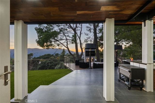 5481 Ocean View Boulevard, La Canada Flintridge, CA 91011