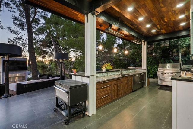 5481 Ocean View Boulevard, La Canada Flintridge, CA 91011