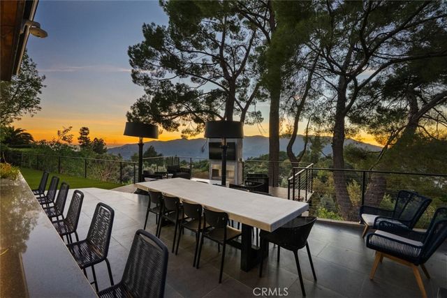 5481 Ocean View Boulevard, La Canada Flintridge, CA 91011
