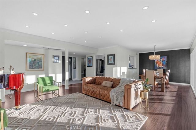5481 Ocean View Boulevard, La Canada Flintridge, CA 91011