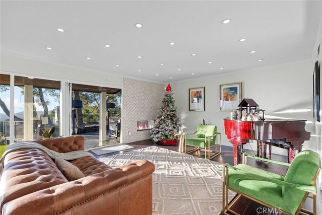 5481 Ocean View Boulevard, La Canada Flintridge, CA 91011
