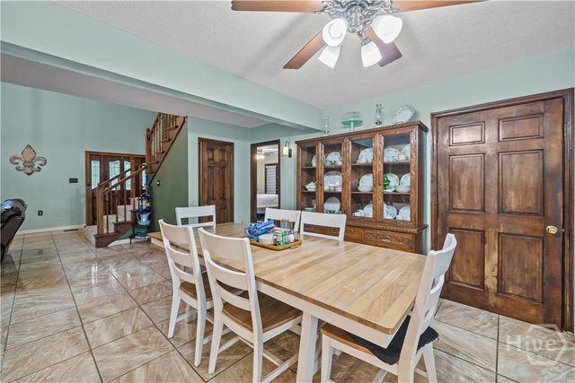 121 Oak Creek Court, Richmond Hill, GA 31324