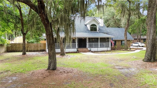 121 Oak Creek Court, Richmond Hill, GA 31324