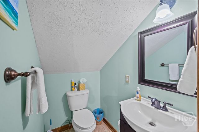 121 Oak Creek Court, Richmond Hill, GA 31324