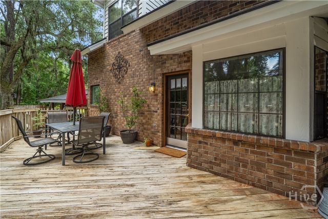 121 Oak Creek Court, Richmond Hill, GA 31324