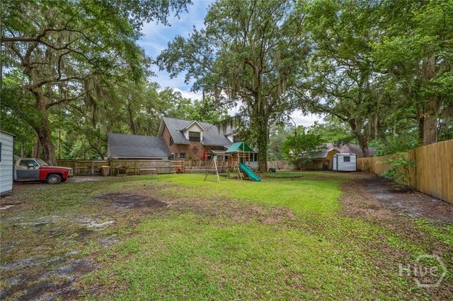 121 Oak Creek Court, Richmond Hill, GA 31324
