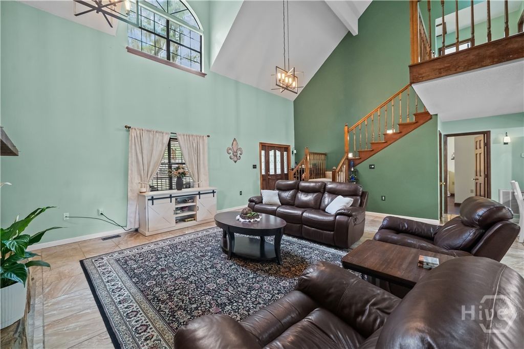 Image 12 of property listing at 121 Oak Creek Court, Richmond Hill, GA 31324