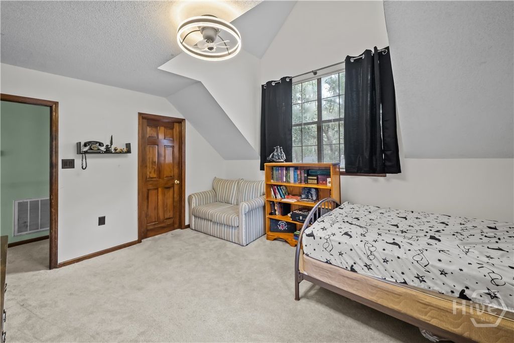 Image 30 of property listing at 121 Oak Creek Court, Richmond Hill, GA 31324