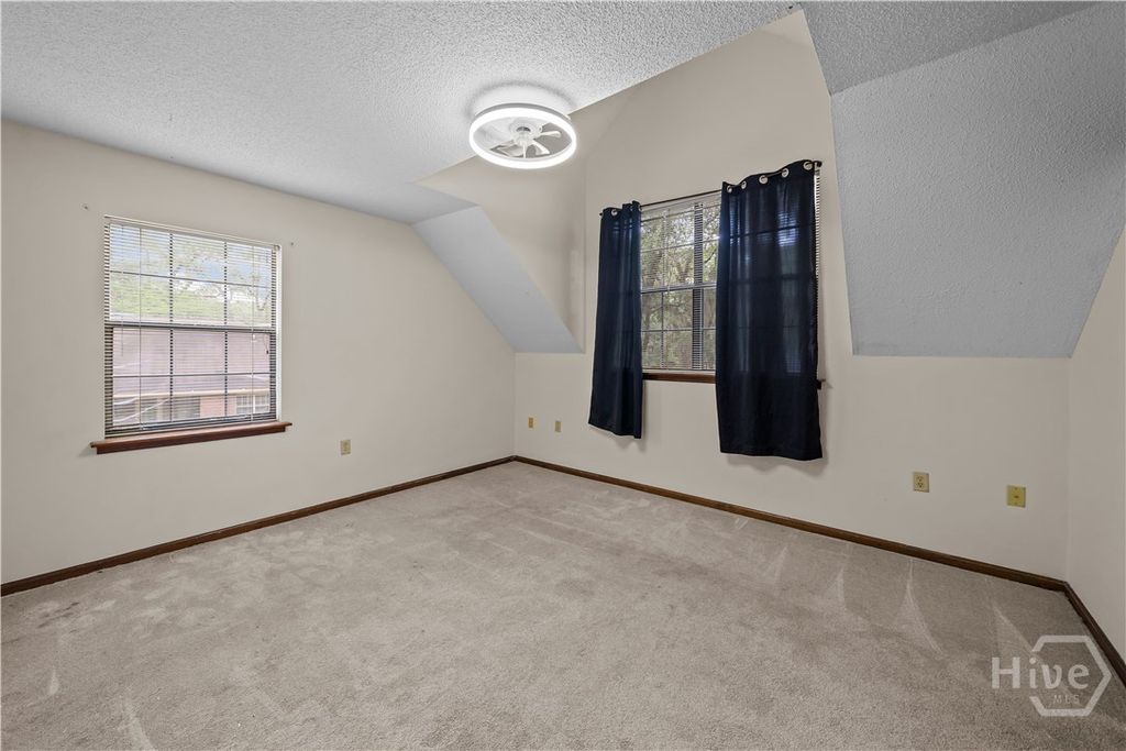 Image 34 of property listing at 121 Oak Creek Court, Richmond Hill, GA 31324