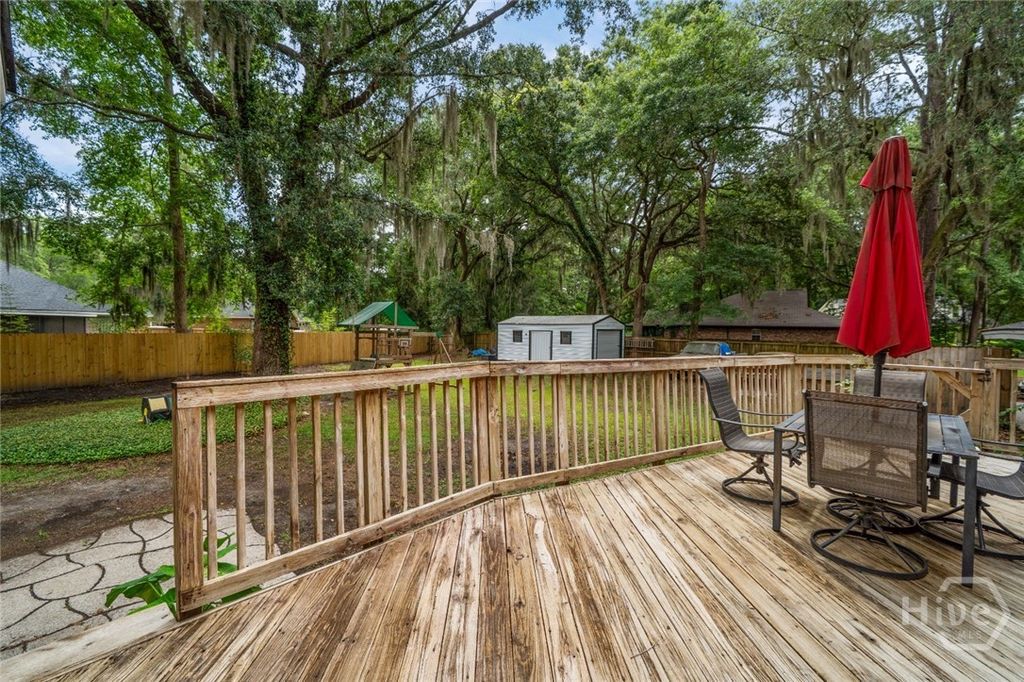 Image 45 of property listing at 121 Oak Creek Court, Richmond Hill, GA 31324