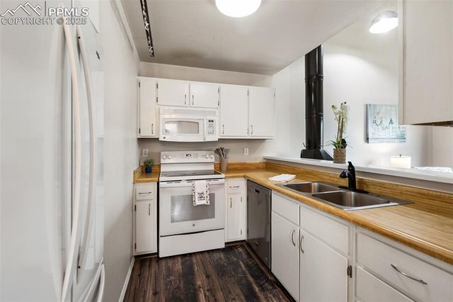 5555 Denmark Court, Colorado Springs, CO 80918