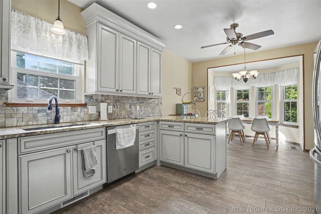 9200 E 113th Street S, Bixby, OK 74008