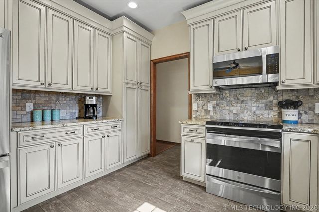 9200 E 113th Street S, Bixby, OK 74008