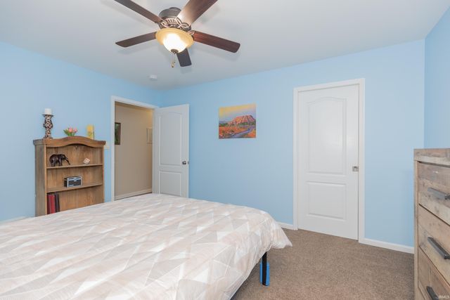 7424 Megan Brooke Lane, Evansville, IN 47725