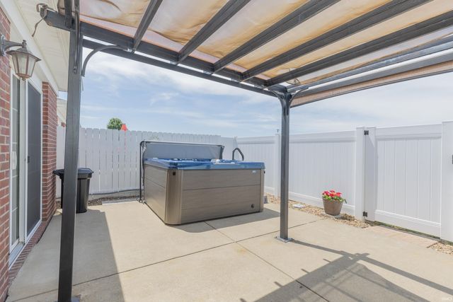 7424 Megan Brooke Lane, Evansville, IN 47725