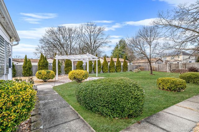 777 Johnson Avenue, Ronkonkoma, NY 11779