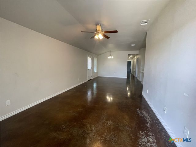 202 Lowes Boulevard A, Killeen, TX 76542