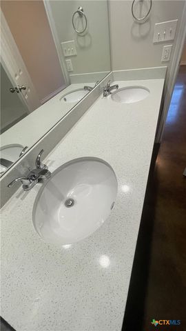 202 Lowes Boulevard A, Killeen, TX 76542