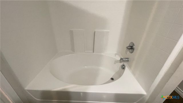 202 Lowes Boulevard A, Killeen, TX 76542