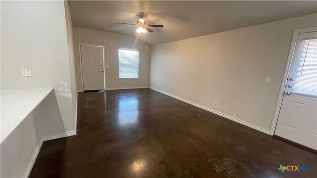 202 Lowes Boulevard A, Killeen, TX 76542