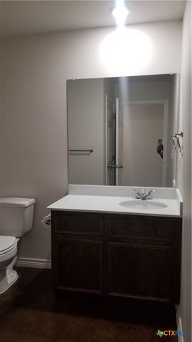 202 Lowes Boulevard A, Killeen, TX 76542