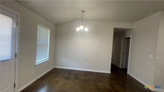 202 Lowes Boulevard A, Killeen, TX 76542