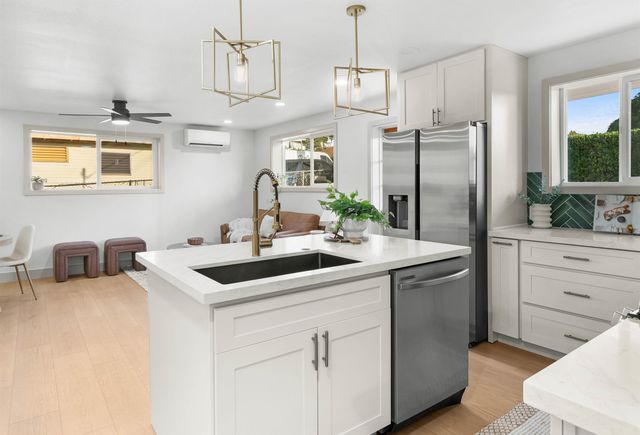 81 Kumano Dr, Pukalani, HI 96768