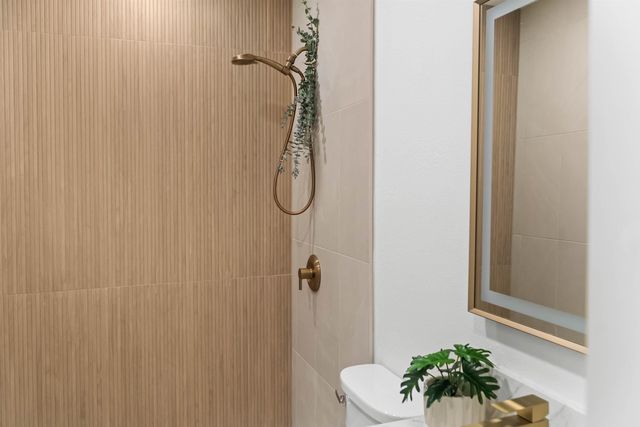 81 Kumano Dr, Pukalani, HI 96768